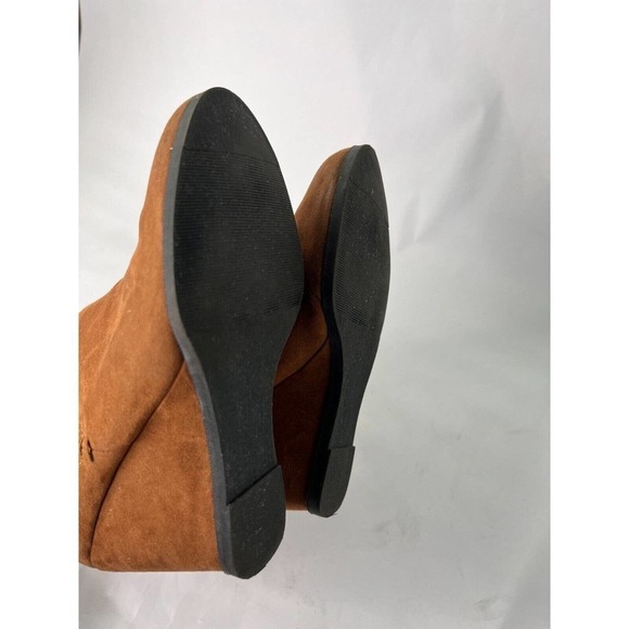 MAURICES CLAIRE Brown Faux Suede Ankle Wedge Booties Buckle Women's Size 7.5 - Picture 7 of 9